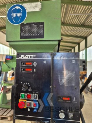 FLOTT 32 STG 電子コラムドリル