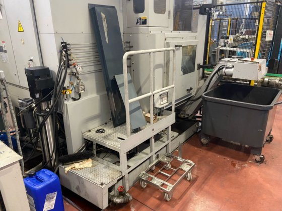 森精機 NV-5000 A/40 立形マシニングセンター