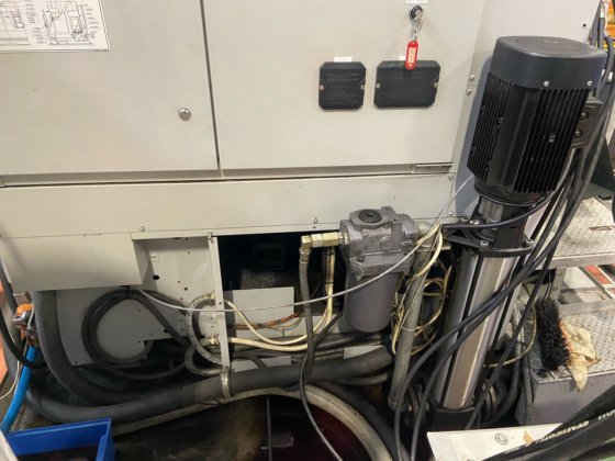 森精機 NV-5000 A/40 立形マシニングセンター