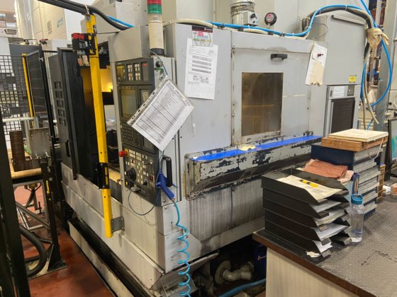 森精機 NV-5000 A/40 立形マシニングセンター