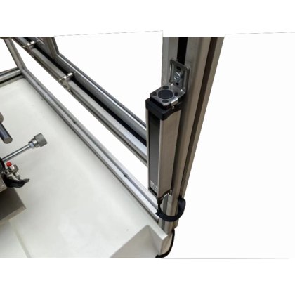 带自动滑动装载台的皮革纸烫金机