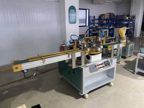 6 工位化妆品生产线转盘式烫金机