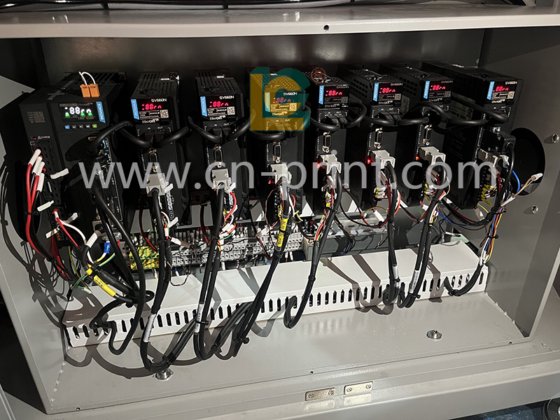 ボトルライン用LC自動3色スクリーン印刷機