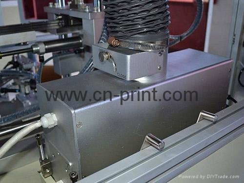 LC-HR108UV 自动单色平面丝网印刷机