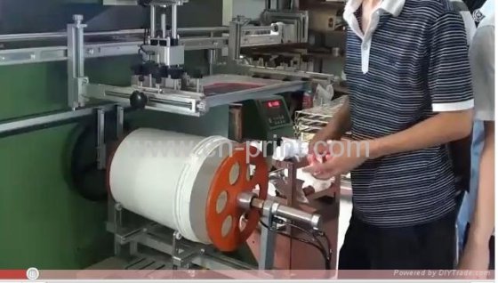 Großbehälter-Siebdrucker