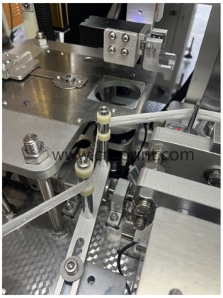 超精密マイクロレターホイールCCD位置決め自動ホットスタンピングマシン