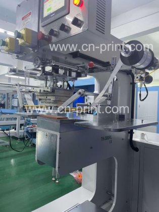 更大尺寸塑料容器定制PLC控制烫金机