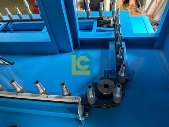 圆瓶 UV 固化机，用于圆瓶贴标