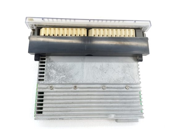 MODICON B824-100 A OUTPUT MODULE-4