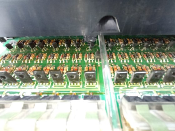 MODICON B824-100 A OUTPUT MODULE-4