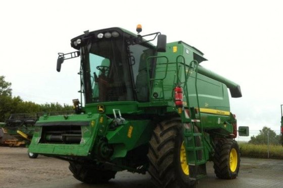 2010 John Deere T560 HM