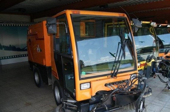 1999 Bucher CITY CAT 2000