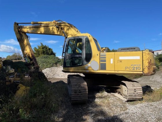 コマツ PC210-6E