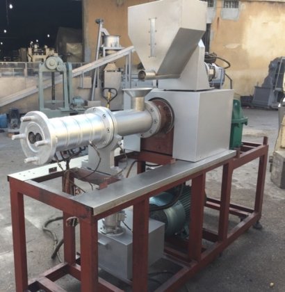 Extrudeuse à double vis pour