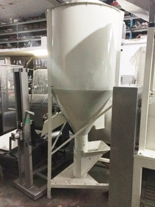 Maddox Vertical Moisturizer Mixer