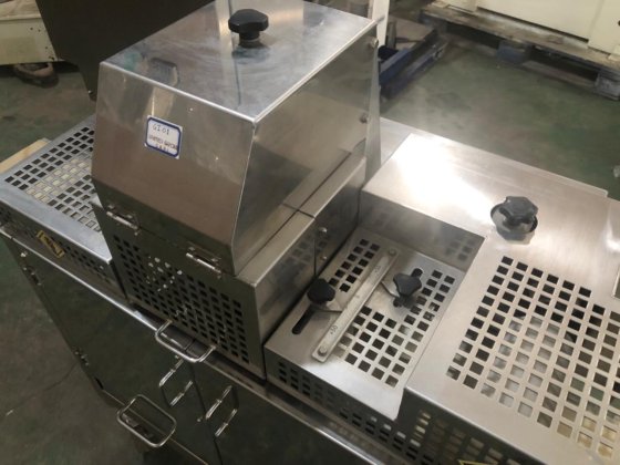 Rheon Typ NU101 Stanzmaschine