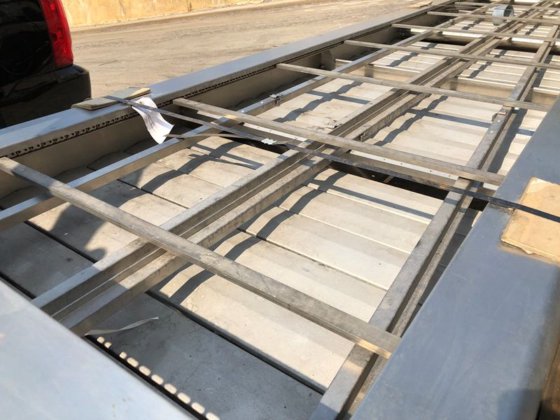 Machine à sceller les barquettes