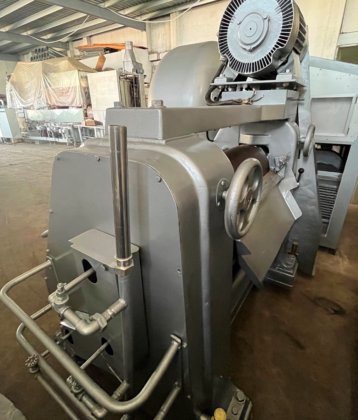 Bauermeister 3-Walzen-Refiner