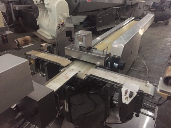 Ligne d'incrustation Rheon