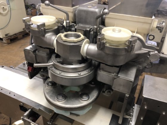 Machine à incruster Rheon KN550