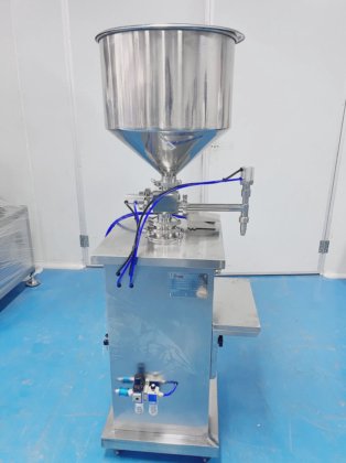 Machine de remplissage verticale pour