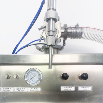 Machine de remplissage verticale pour