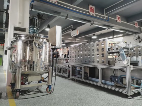 Máquina automática de formación y