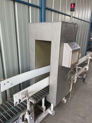 罗马—金属探测器