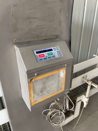 罗马—金属探测器