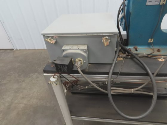 Cambridge AE2001 Automatic Rivet Machine
