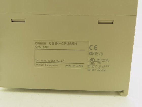 Controlador programable Omron CS1H-CPU65H Unidad