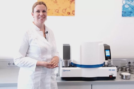 Planeten-Kugelmühle PM 300