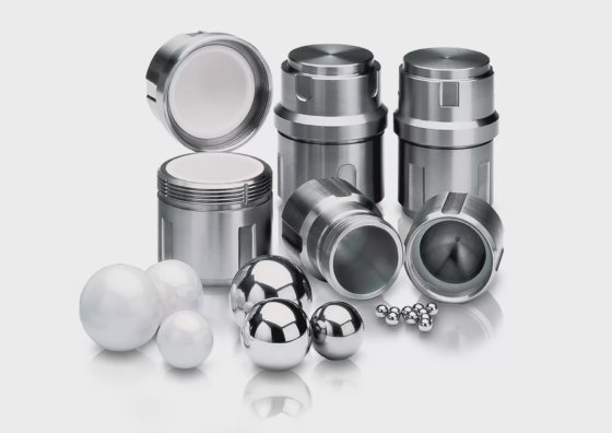 ミキサーミル MM 500 複数のサンプルを同時粉砕＋シリーズ最大35Hzの粉砕力