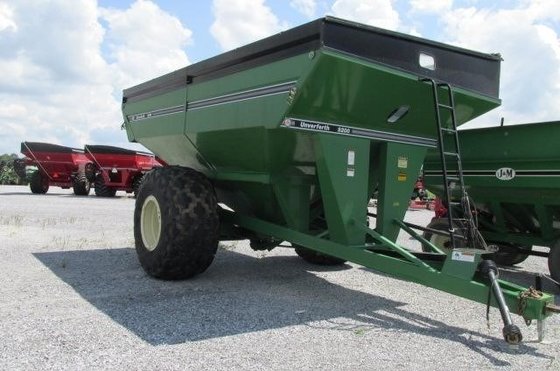 2002 Unverferth 9200 Grain Cart