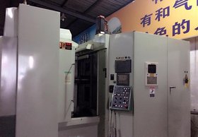 二手台湾东台卧式加工中心 400数控机床双工作台