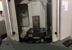 二手台湾东台卧式加工中心 400数控机床双工作台