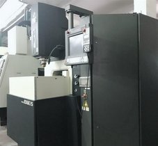 出售九成新牧野镜面火花机EDGE3S火花机