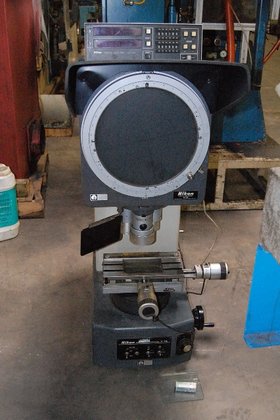 12040 12" NIKON OPTICAL COMPARATOR