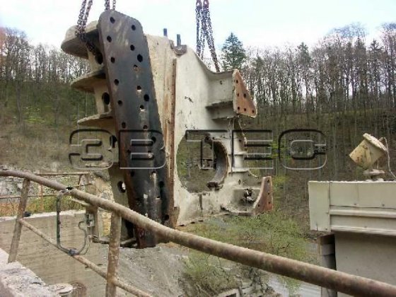 克虏伯15D颚式破碎机