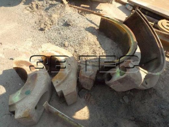 克虏伯15D颚式破碎机