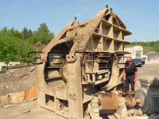 克虏伯15D颚式破碎机