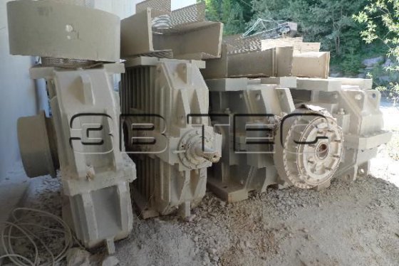 KLÖCKNER-BECORIT SW 1650反击式辊式破碎机