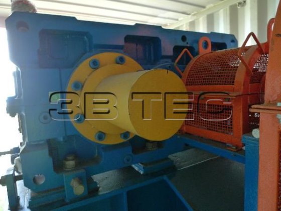 SEWモーターとギアボックス