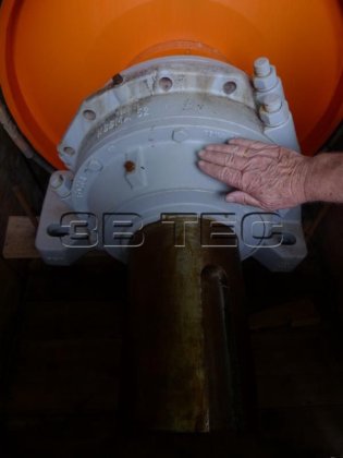 SANDVIK-SVEDALA製エンジンおよびギアボックス