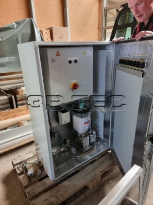 ティッセンクルップ社製ローラーグレードスクリーニングプラント