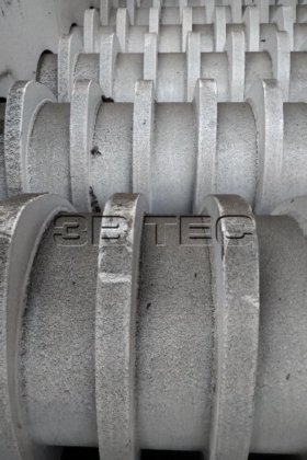 ティッセンクルップ社製ローラーグレードスクリーニングプラント