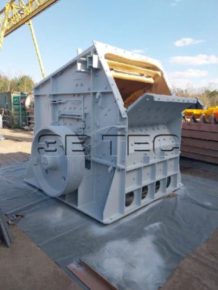 BÖHRINGER/RATZINGER SM14 衝撃式破砕機