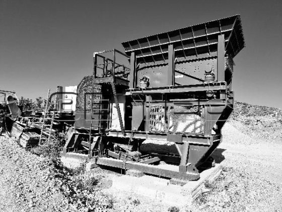 3BTEC 1100x650颚式破碎机