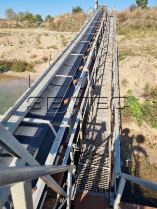 ROHR フローティングベルトコンベアとコンベアベルトシステム