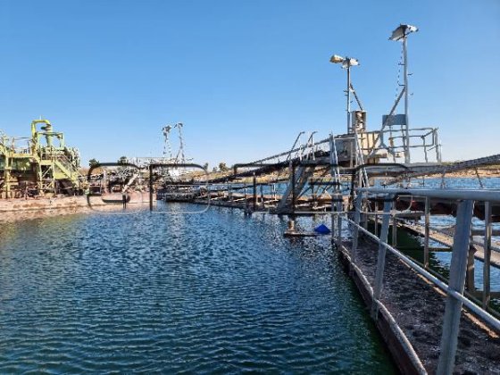 ROHR フローティングベルトコンベアとコンベアベルトシステム